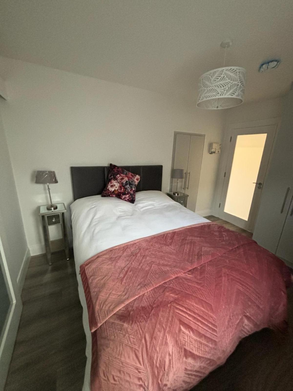 Clifden Lodge 1 Bedroom Apt Killarney Eksteriør billede